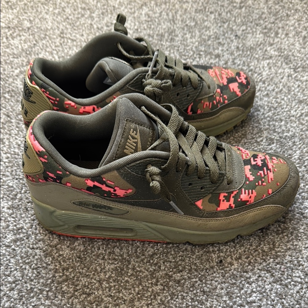 Nike Pink and Green Sneakers with Air Max Cushioning
